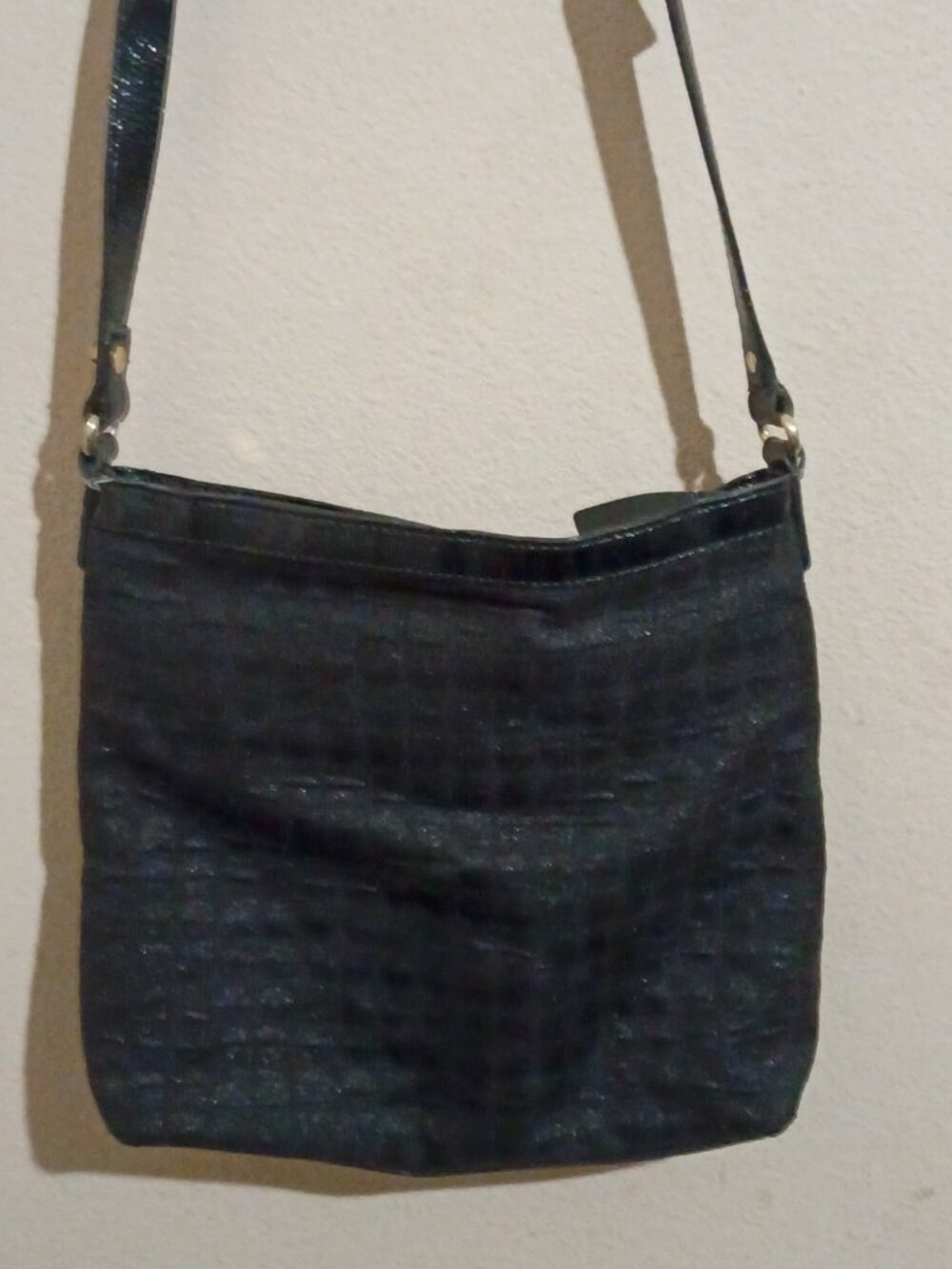 kate spade new york Black Crossbody Bag Bow Accent Gold Hardware - Picture 4 of 15